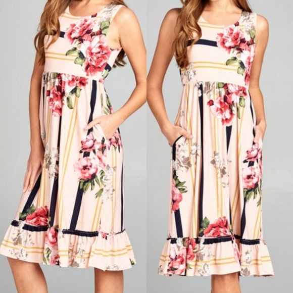 Sweetbb Dresses & Skirts - Last 1!! Sleeveless Cocktail Dress Peach Floral